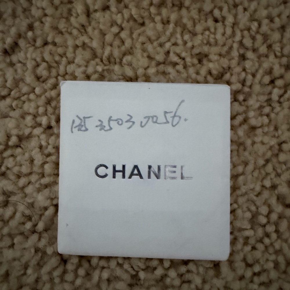 CHANEL Women's Classic Black and White Espadrilles - Picture 3 of 5